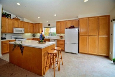 Welcome to 821 Tumbleweed Dr, a well-maintained home located in - photo 2