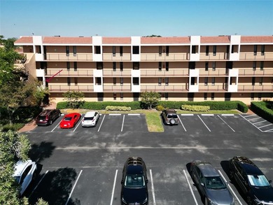 (private lake, pond, coastal) Condo For Sale in Margate Florida