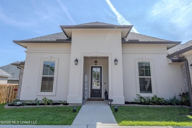 Welcome to LUXURY LIVING in the highly desirable, The Oaks Golf - photo 4