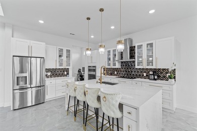 A TRUE REFLECTION OF THE BUILDER'S VISION OF MODERN LUXURY AND - photo 6
