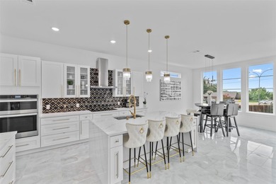 A TRUE REFLECTION OF THE BUILDER'S VISION OF MODERN LUXURY AND - photo 10