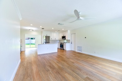 Welcome to this charming 3-bedroom, 2-bathroom single-story - photo 16