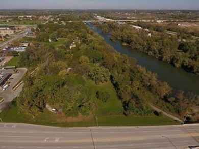 Fox River - Kane County Acreage For Sale in North Aurora Illinois