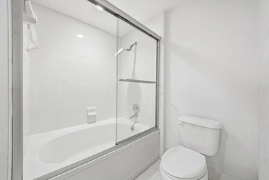 Rarely available 2BR/2BA at Village by the Bay, Aventura - photo 21
