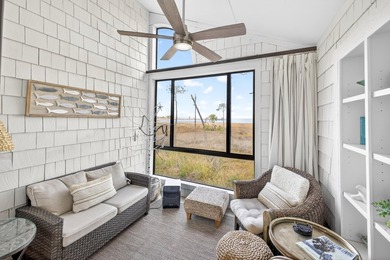 STUNNING UPSTAIRS CONDO WITH SWEEPING BAY & MARINA VIEWS IN - photo 28
