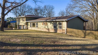 Welcome to this beautifully maintained 4-bedroom, 2 full and 1 - photo 29