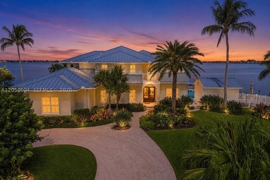 One of Hutchinson Island's gated premier deep-water Intracoastal - photo 1