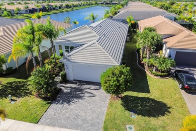 (private lake, pond, coastal) Home For Sale in Port Saint Lucie Florida