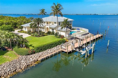 One of Hutchinson Island's gated premier deep-water Intracoastal - photo 6
