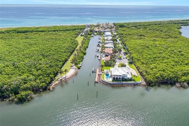 One of Hutchinson Island's gated premier deep-water Intracoastal - photo 9