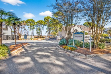 STUNNING UPSTAIRS CONDO WITH SWEEPING BAY & MARINA VIEWS IN - photo 50