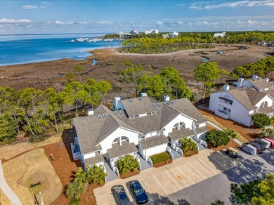 STUNNING UPSTAIRS CONDO WITH SWEEPING BAY & MARINA VIEWS IN - photo 57
