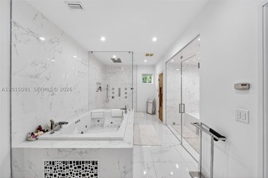 Welcome to Casa La Roca, located in the heart of Pinecrest. This - photo 15