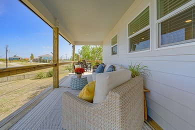 Waterfront living on a premier corner lot in Rockport! This - photo 15