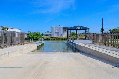 Waterfront living on a premier corner lot in Rockport! This - photo 16
