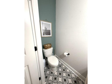 Coastal style and modern upgrades come together beautifully in - photo 17