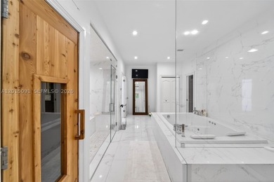 Welcome to Casa La Roca, located in the heart of Pinecrest. This - photo 18