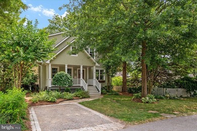 Originally built in 2005 and renovated with high end materials - photo 3