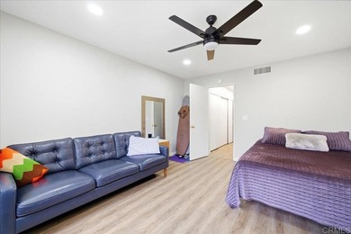 Welcome to Sunrise Point in San Diego's highly sought-after - photo 25