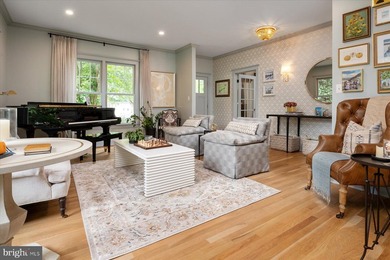 Originally built in 2005 and renovated with high end materials - photo 8