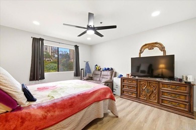 Welcome to Sunrise Point in San Diego's highly sought-after - photo 29