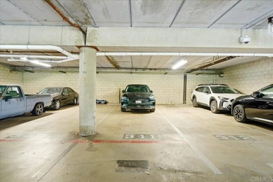 Welcome to Sunrise Point in San Diego's highly sought-after - photo 32