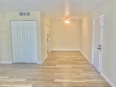 FOR SALE 2 bedroom 2 bathroom First floor condo. Cross Creek - photo 2