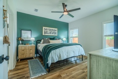 Coastal style and modern upgrades come together beautifully in - photo 34