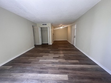 FOR SALE 2 bedroom 2 bathroom First floor condo. Cross Creek - photo 5