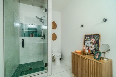 Coastal style and modern upgrades come together beautifully in - photo 39