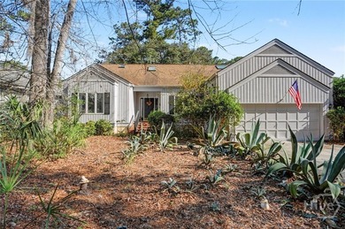 Charming patio home all on one story. Central location, close to - photo 1