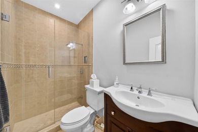 Welcome to Casa La Roca, located in the heart of Pinecrest. This - photo 41