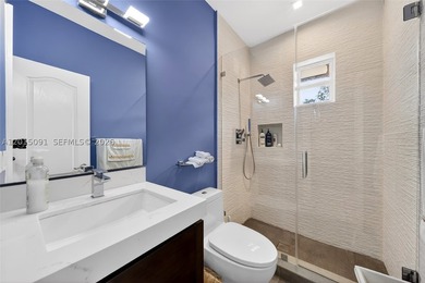 Welcome to Casa La Roca, located in the heart of Pinecrest. This - photo 43