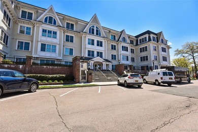 A refined one-bedroom residence at Sweetwater offering - photo 21