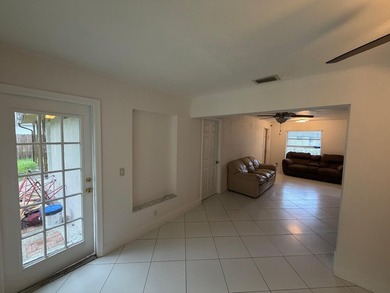 Exceptional opportunity in Boca Raton with NO HOA! This - photo 25