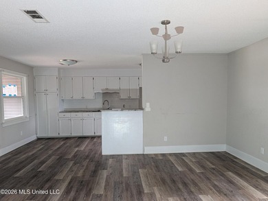Summer is the perfect time to make your move, and this all-brick - photo 7