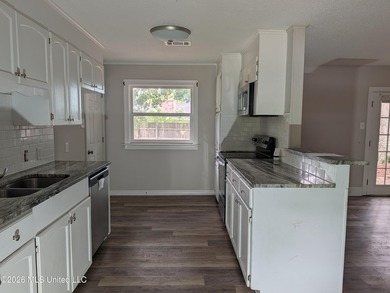 Summer is the perfect time to make your move, and this all-brick - photo 9