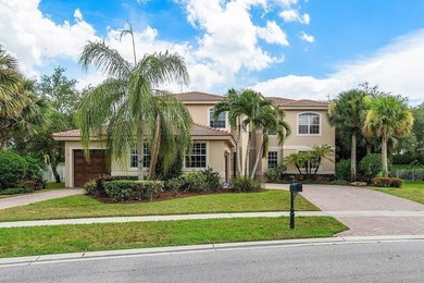 Welcome to this beautifully maintained 5-bedroom, 3-bath pool - photo 2