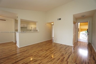 BEAUTIFULL COMMUNITY, ALL AGES WELCOME. GARDEN VIEW. SPACIOUS 1 - photo 10