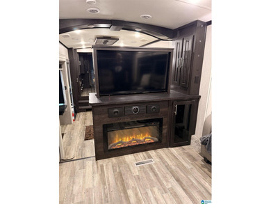 2021 JAYCO NORTH POINT 5TH WHEEL CAMPER ON .69 ACRE AT LAY LAKE - photo 8