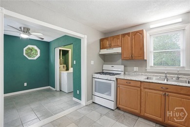 Charming and well-built 3-bedroom, 1-bath home offering solid - photo 11