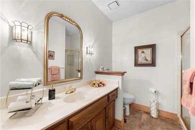 Stunning 4-bedroom, 3-bathroom home in the prestigious Lakewood - photo 11