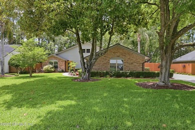 Welcome to this beautifully maintained 4-bedroom, 2.5-bath home - photo 3