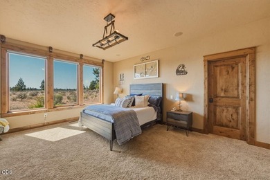 Welcome to this beautifully crafted home on the peaceful west - photo 14