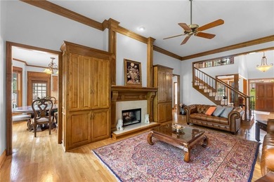 Stunning 4-bedroom, 3-bathroom home in the prestigious Lakewood - photo 22