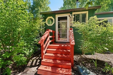 (private lake, pond, creek) Home For Sale in Mt Shasta California