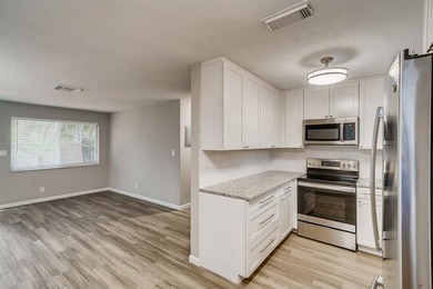 Excellent duplex opportunity in the heart of Middle River - photo 2