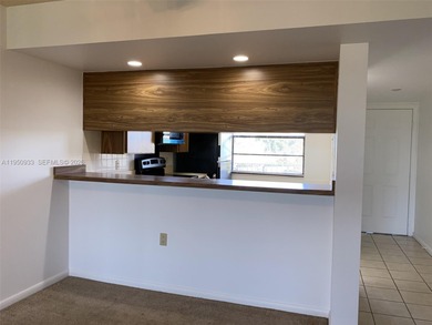 Large and bright condo. 2BR/2BA + extra large laundry room. All