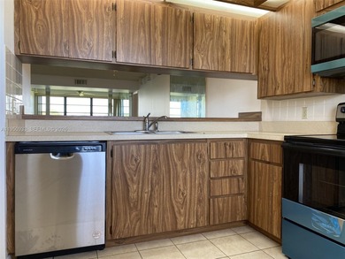 Large and bright condo. 2BR/2BA + extra large laundry room. All