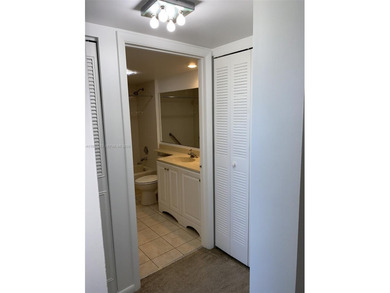 Large and bright condo. 2BR/2BA + extra large laundry room. All